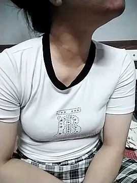 Snapshot of Mie_rose chatting on November 12, 1:11 pm Mie rose online show from November 12, 1:11 pm