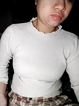 Snapshot of Mie_rose chatting on November 20, 10:20 pm Mie rose online show from November 20, 10:20 pm