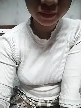 Snapshot of Mie_rose chatting on November 24, 2:00 am Mie rose online show from November 24, 2:00 am