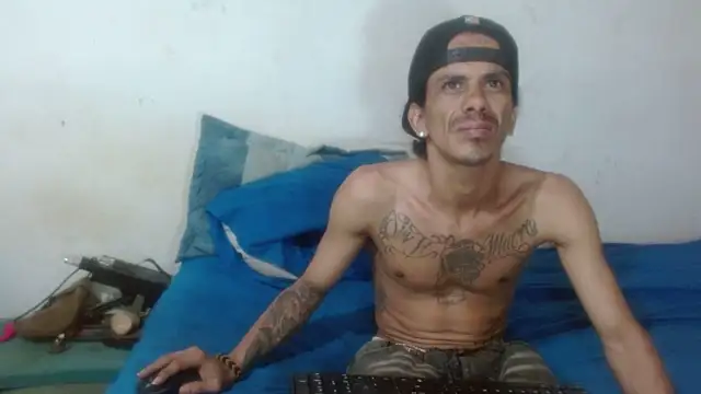 femboy bigcock online show from March 5, 4:58 pm