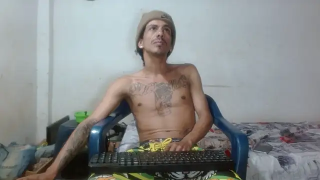 femboy bigcock online show from March 8, 3:16 pm