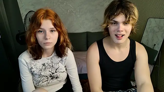 Snapshot of Bonnie_And_C1yde chatting on June 2, 1:02 pm Bonnie And C1yde online show from June 2, 1:02 pm