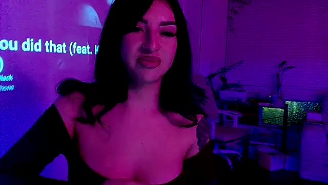 Snapshot of jg0ld chatting on October 19, 4:35 am jg0ld online show from October 19, 4:35 am