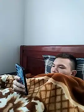 Snapshot of zaLo_o79244o625 chatting on November 4, 4:11 am zaLo o79244o625 online show from November 4, 4:11 am