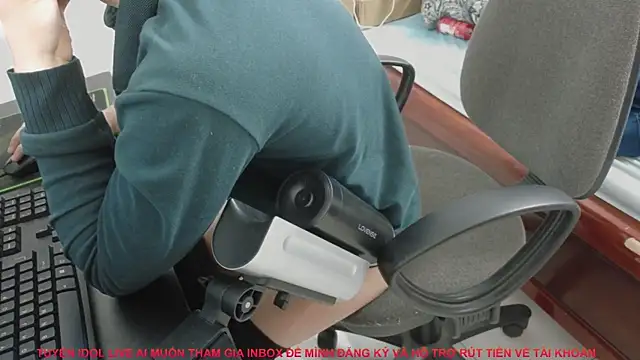 Snapshot of zaLo_o79244o625 chatting on November 20, 9:53 am zaLo o79244o625 online show from November 20, 9:53 am