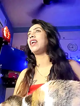 Love Beauty01 online show from February 10, 6:45 pm