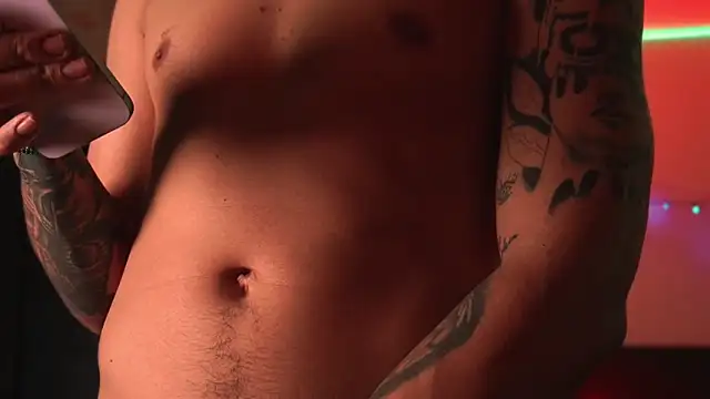 AlphaMasterXxx online show from February 3, 6:40 am