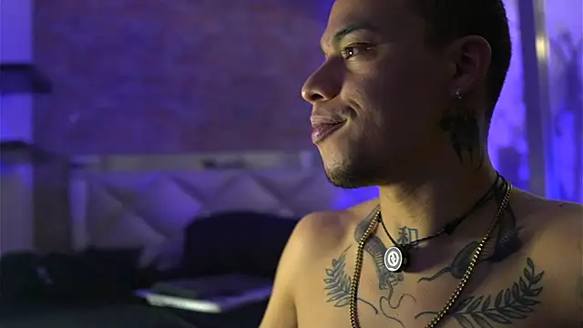 Snapshot of AlphaMasterXxx chatting on July 18, 2:38 am AlphaMasterXxx online show from July 18, 2:38 am