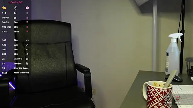 Snapshot of Ricky_Becko chatting on October 31, 4:41 pm Ricky Becko online show from October 31, 4:41 pm