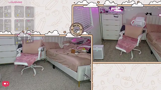 Snapshot of ithuriella chatting on May 20, 2:51 am ithuriella online show from May 20, 2:51 am