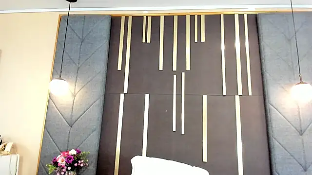 OliviGrace online show from May 19, 1:56 am