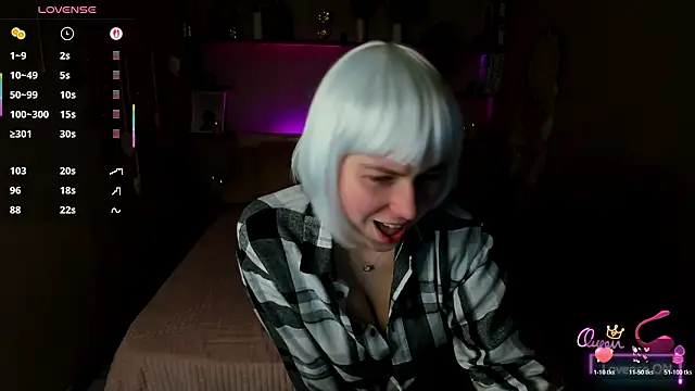 Snapshot of EvaCrosby chatting on March 12, 3:45 am EvaCrosby online show from March 12, 3:45 am