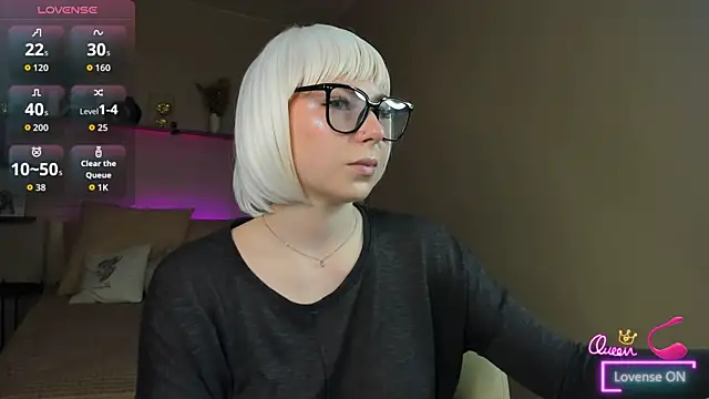 Snapshot of EvaCrosby chatting on July 23, 3:43 pm EvaCrosby online show from July 23, 3:43 pm