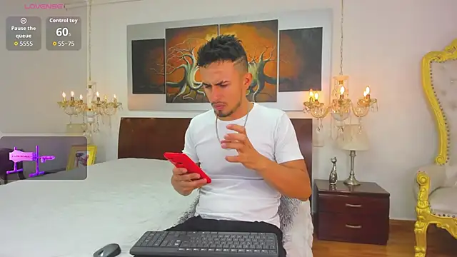 Valentiinoss online show from February 4, 8:36 pm