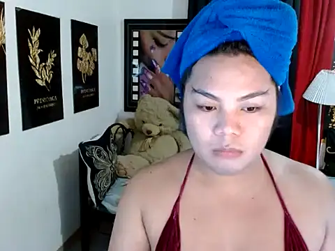 TSbrianaHugeCock online show from April 27, 2:59 pm