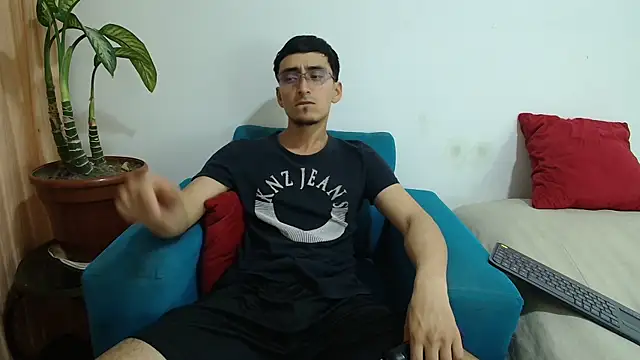 versatileguuy online show from April 17, 10:57 pm