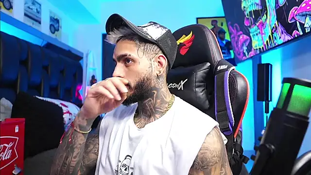 logan hugh8 online show from February 26, 2:49 pm