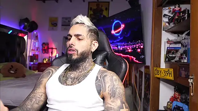 logan hugh8 online show from March 18, 2:58 am