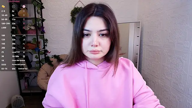 Snapshot of Dark_Moni chatting on December 21, 2:41 am Dark Moni online show from December 21, 2:41 am