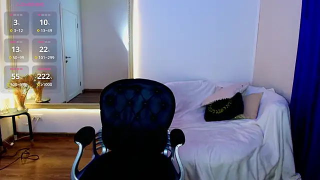 Snapshot of Dark_Moni chatting on February 6, 2:49 am Dark Moni online show from February 6, 2:49 am