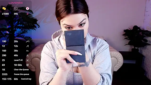 Snapshot of Dark_Moni chatting on February 8, 2:48 am Dark Moni online show from February 8, 2:48 am