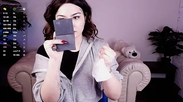 Snapshot of Dark_Moni chatting on February 25, 2:43 am Dark Moni online show from February 25, 2:43 am