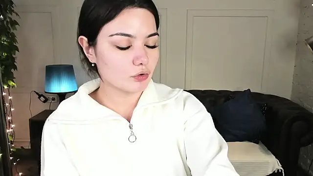 Snapshot of Dark_Moni chatting on March 7, 2:41 am Dark Moni online show from March 7, 2:41 am