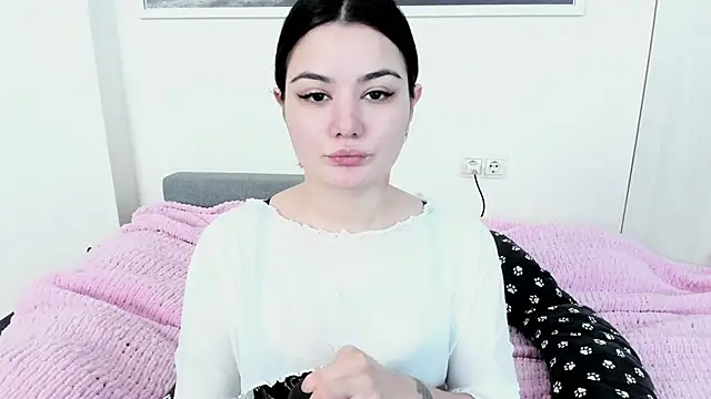 Dark Moni online show from April 24, 3:20 am