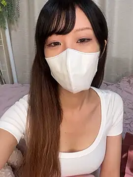 emiiiii1001 online show from September 13, 1:49 am