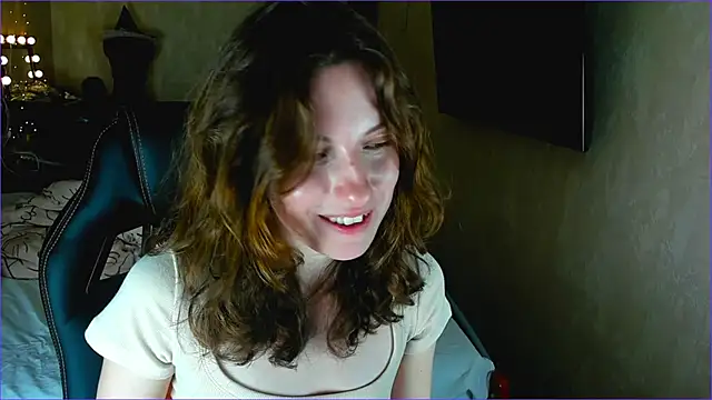 Snapshot of Agata_in_Wonderland chatting on October 8, 2:47 pm Agata in Wonderland online show from October 8, 2:47 pm