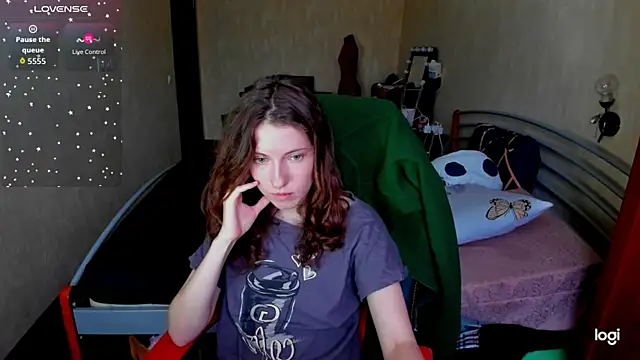 Snapshot of Agata_in_Wonderland chatting on December 20, 9:49 am Agata in Wonderland online show from December 20, 9:49 am