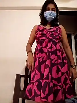 Love Foreverr12 online show from October 28, 6:39 am