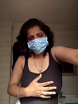 Love Foreverr12 online show from November 19, 7:08 am