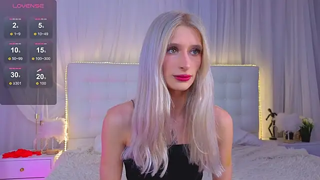 Monica Leen online show from February 22, 6:24 am