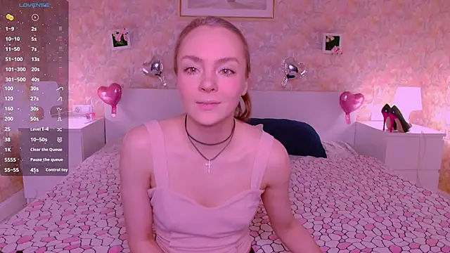 Snapshot of Little_Rockk chatting on May 8, 10:20 am Little Rockk online show from May 8, 10:20 am