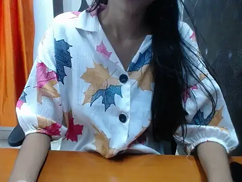 Snapshot of kiya_7 chatting on June 15, 6:37 am kiya 7 online show from June 15, 6:37 am