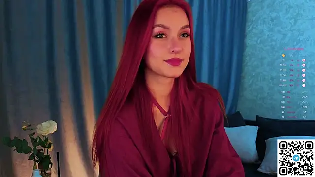 Snapshot of GildedKitten chatting on October 26, 7:31 pm GildedKitten online show from October 26, 7:31 pm