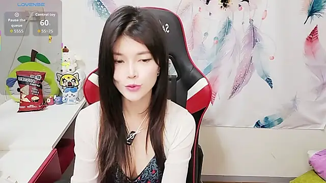 Alina10932 online show from December 17, 9:48 am