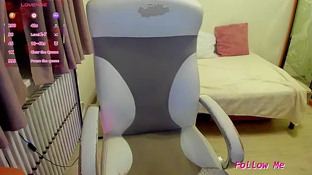 MilisaSweet777 online show from March 12, 8:15 pm