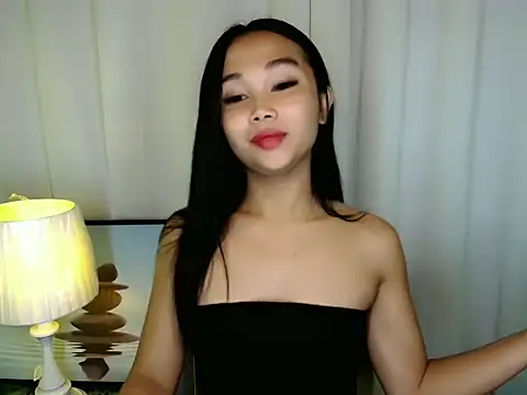 Snapshot of SultryCyraFoxmore chatting on July 1, 4:47 am SultryCyraFoxmore online show from July 1, 4:47 am