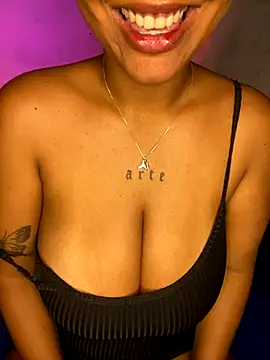 Snapshot of afrodeusa chatting on September 20, 11:55 am afrodeusa online show from September 20, 11:55 am