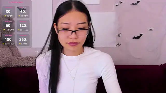 Snapshot of kuro_mimi chatting on October 29, 9:22 am kuro mimi online show from October 29, 9:22 am