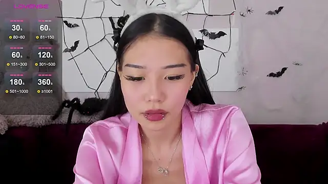 Snapshot of kuro_mimi chatting on November 9, 4:55 am kuro mimi online show from November 9, 4:55 am