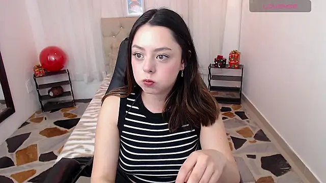 LiaGlow online show from December 15, 10:58 pm