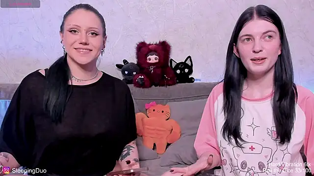 Threesomebabes online show from May 16, 5:45 pm