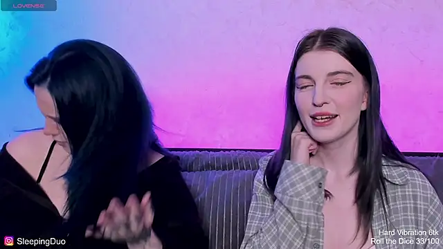 Threesomebabes online show from August 4, 7:27 pm