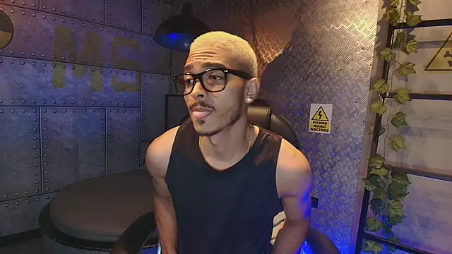 MarcusRain  online show from March 5, 4:08 am