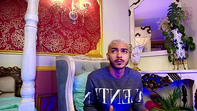 MarcusRain  online show from March 18, 4:15 am