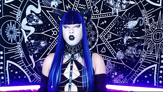 Snapshot of naomi_satan chatting on April 5, 7:33 pm naomi satan online show from April 5, 7:33 pm