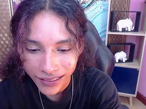 Snapshot of Andrew_Landry chatting on September 13, 8:30 pm Andrew Landry online show from September 13, 8:30 pm